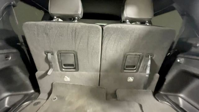 Used 2023 Jeep Grand Cherokee L Laredo AWD/4WD image 13