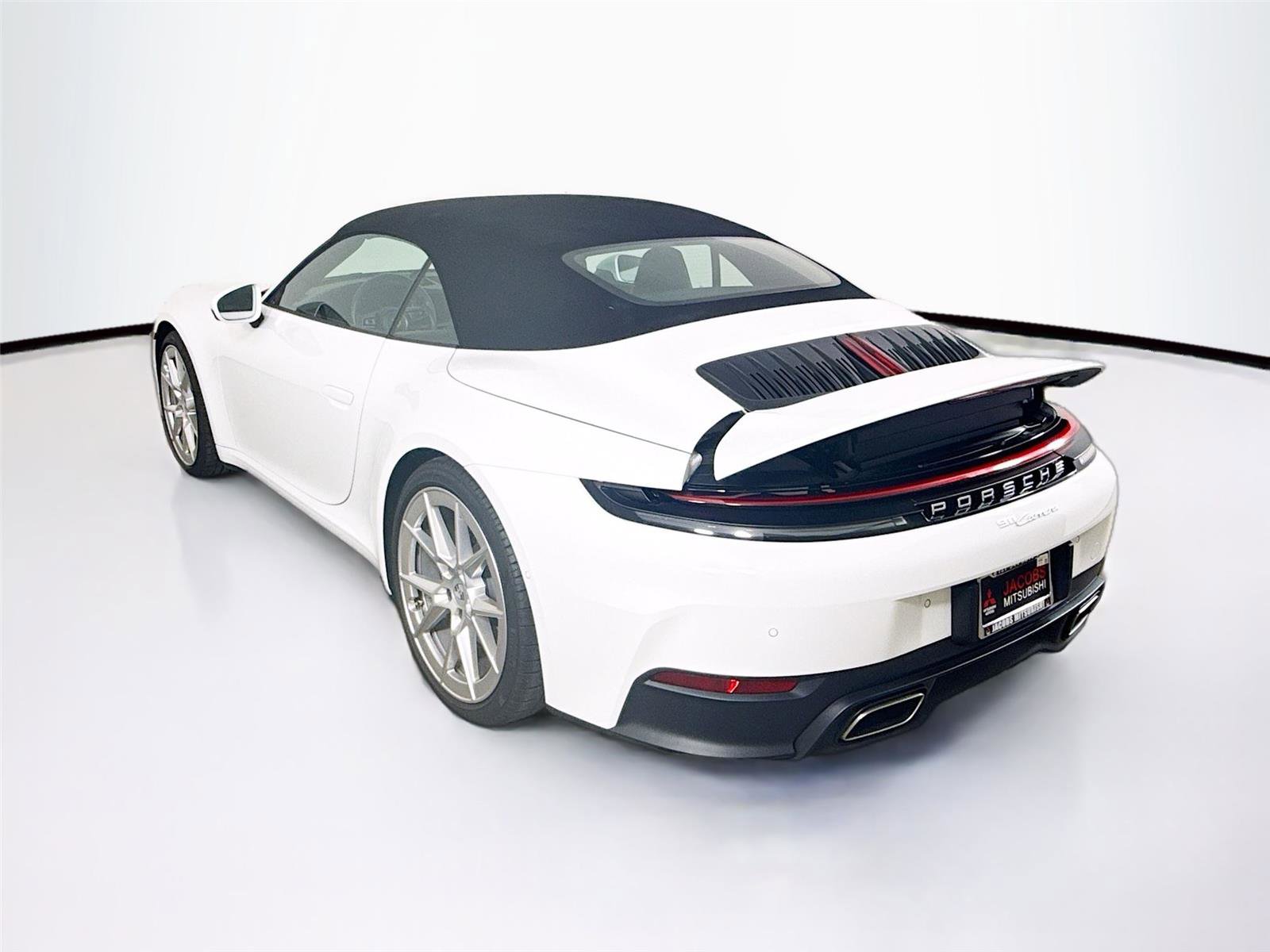 Used 2025 Porsche 911 Carrera RWD image 24