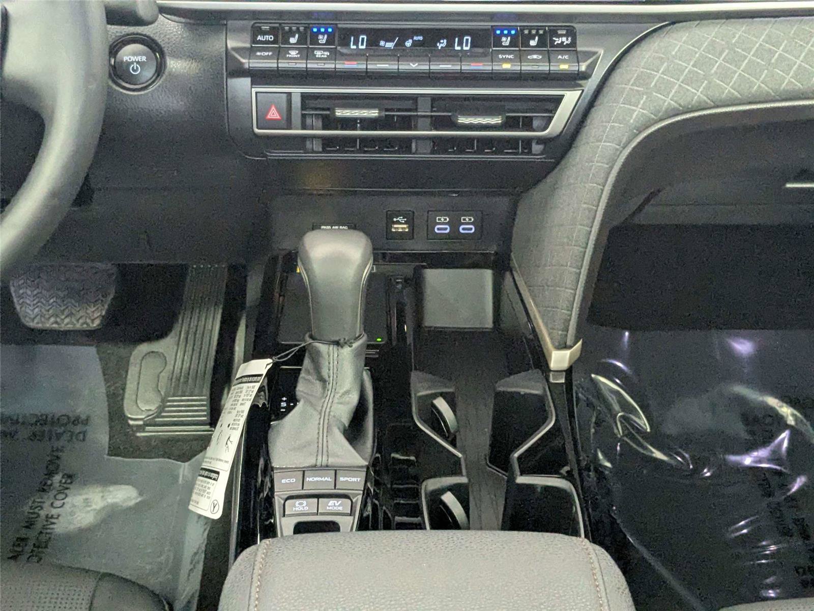 Certified 2025 Toyota Camry XLE w/ Premium Plus Package image 40