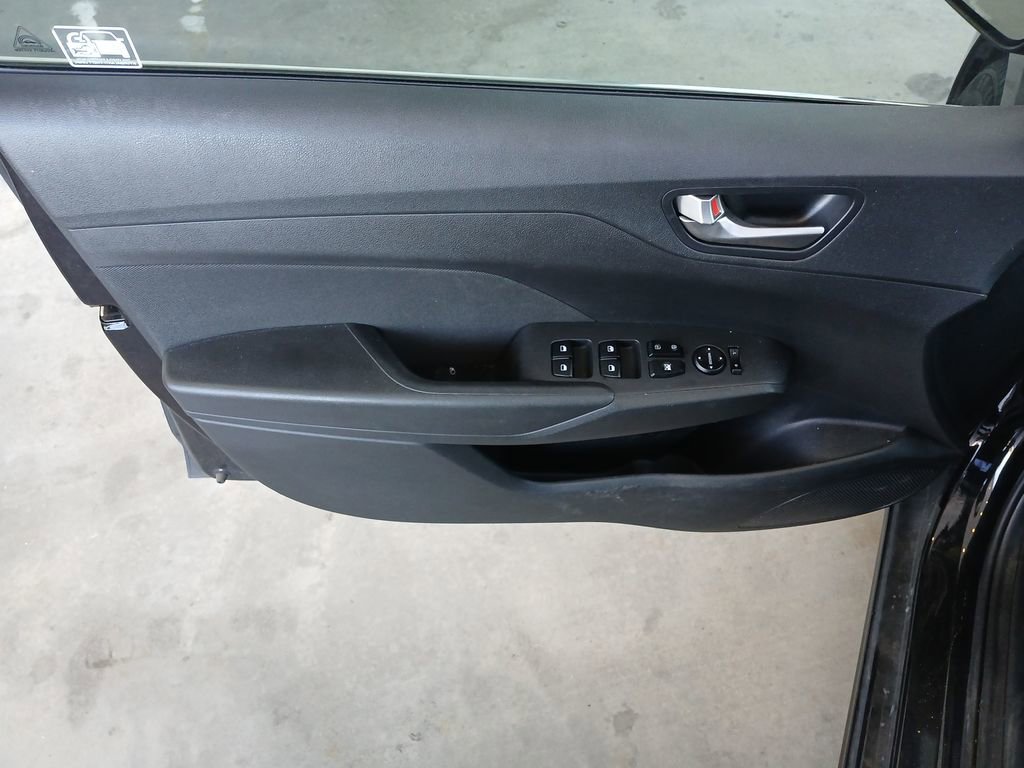 Used 2020 Hyundai Accent SEL image 22