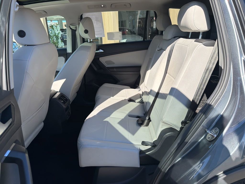 Used 2021 Volkswagen Tiguan SE w/ Panoramic Sunroof Package AWD/4WD image 29