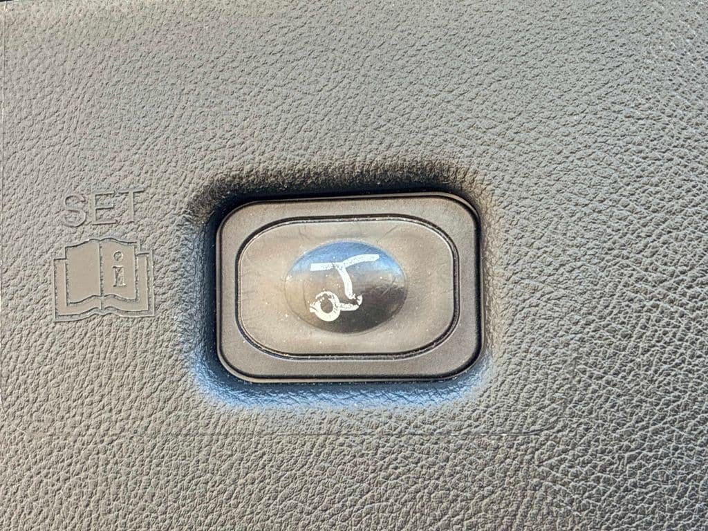 Used 2020 Lincoln Nautilus Reserve AWD/4WD image 14