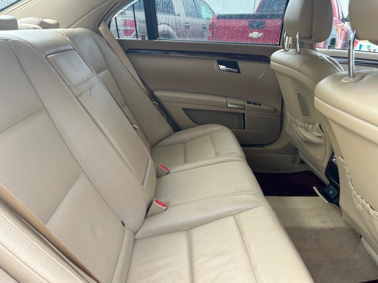 Used 2011 Mercedes-Benz S 550 image 25