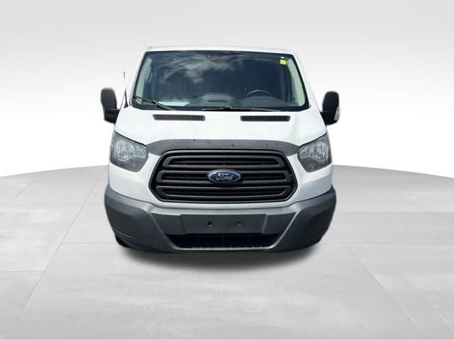Used 2017 Ford Transit 150 130 Low Roof RWD image 2