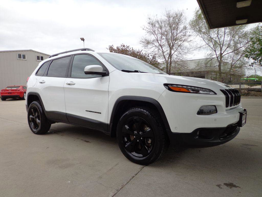Used 2016 Jeep Cherokee High Altitude w/ Technology Group image 3