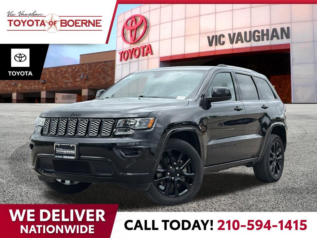 Used 2022 Jeep Grand Cherokee Laredo X AWD/4WD image 1