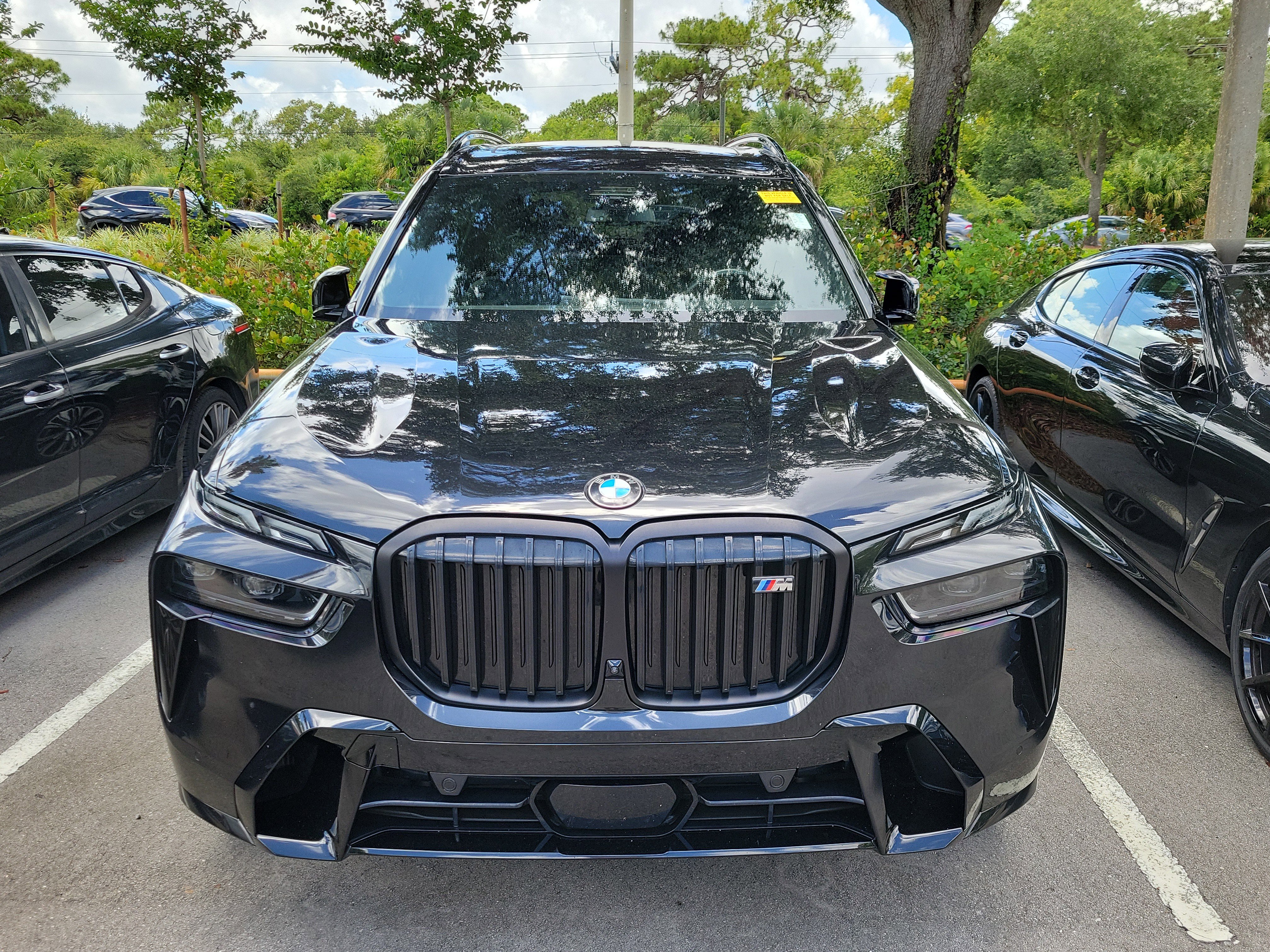 Used 2024 BMW X7 M60i w/ Executive Package AWD/4WD image 2