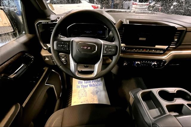 Used 2024 GMC Sierra 1500 Elevation image 8