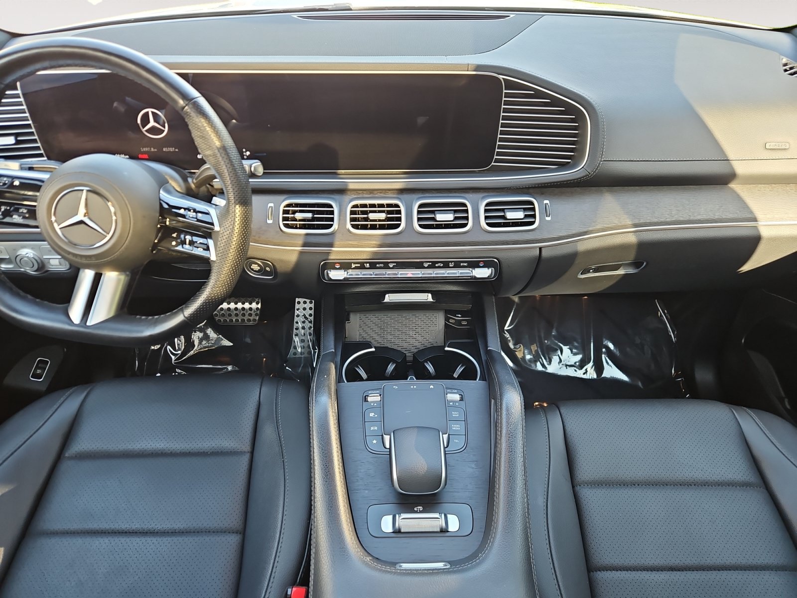 Used 2024 Mercedes-Benz GLS 450 4MATIC image 11