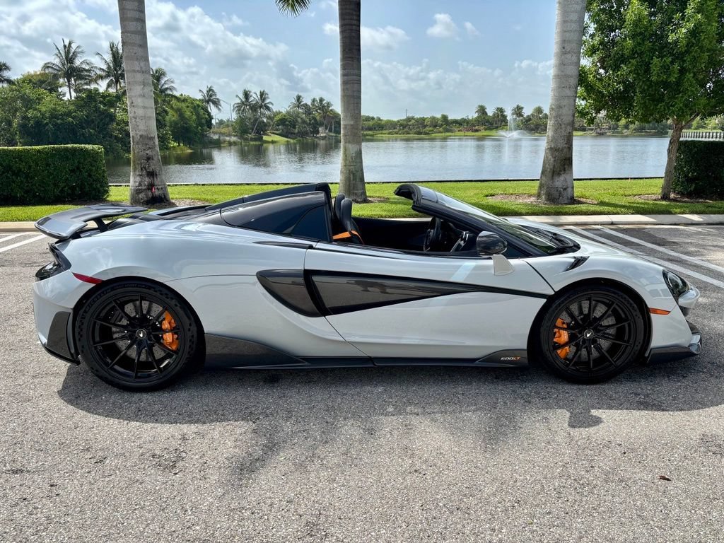 Used 2020 McLaren 600LT Spider RWD image 6