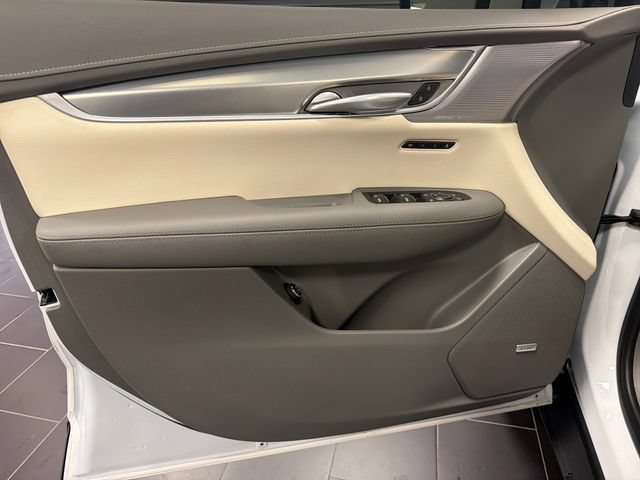 Certified 2026 Cadillac XT5 Premium Luxury w/ Driver Assist Package FWD image 10