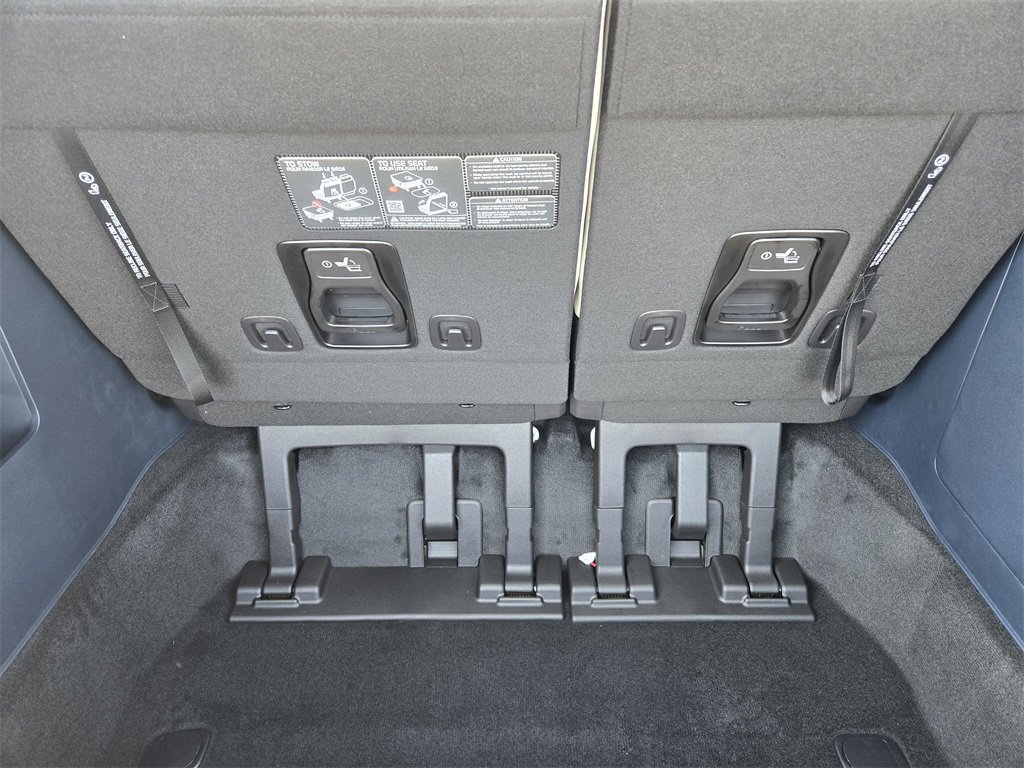 New 2026 Kia Carnival EX image 24