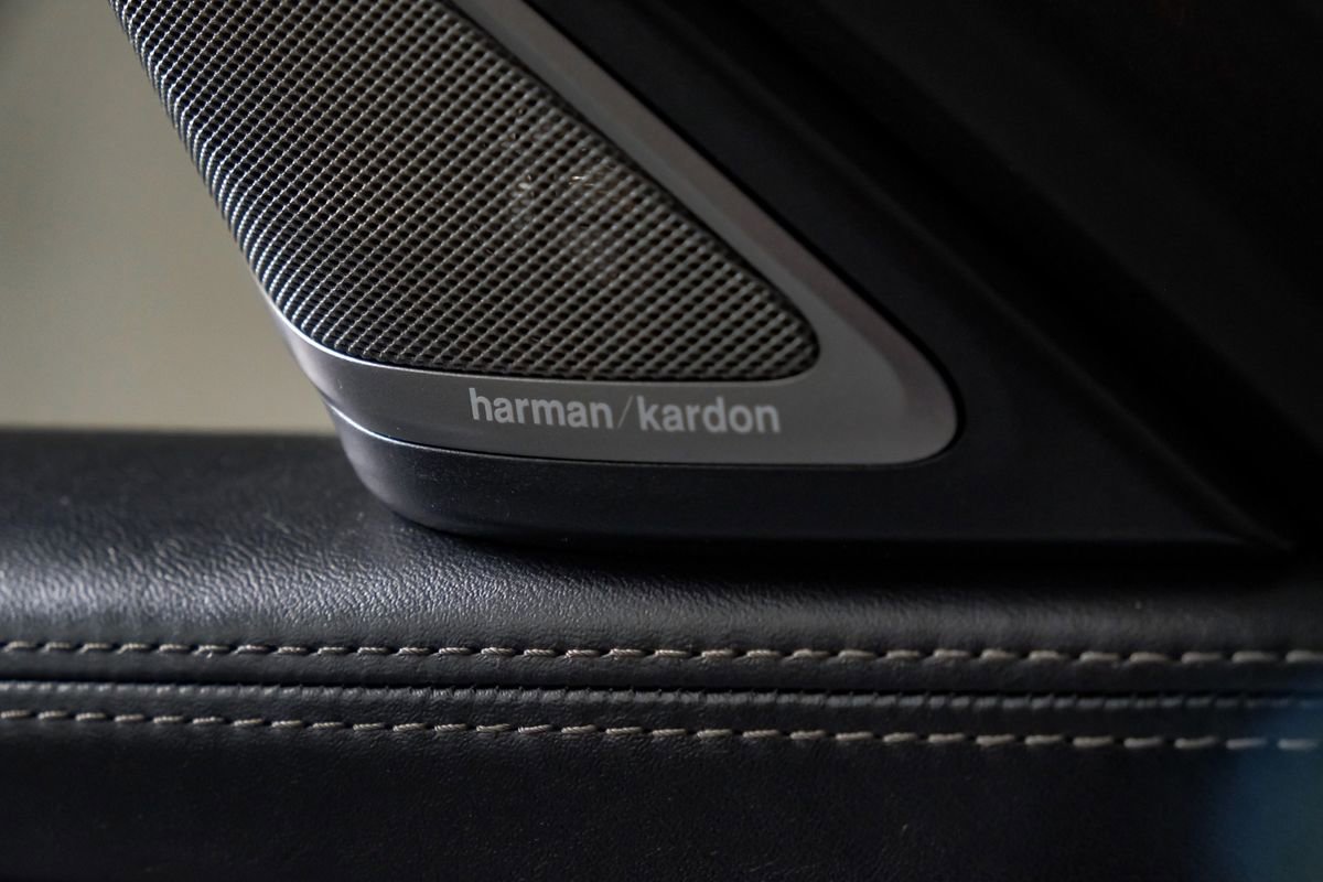 Used 2017 BMW 740i xDrive image 35