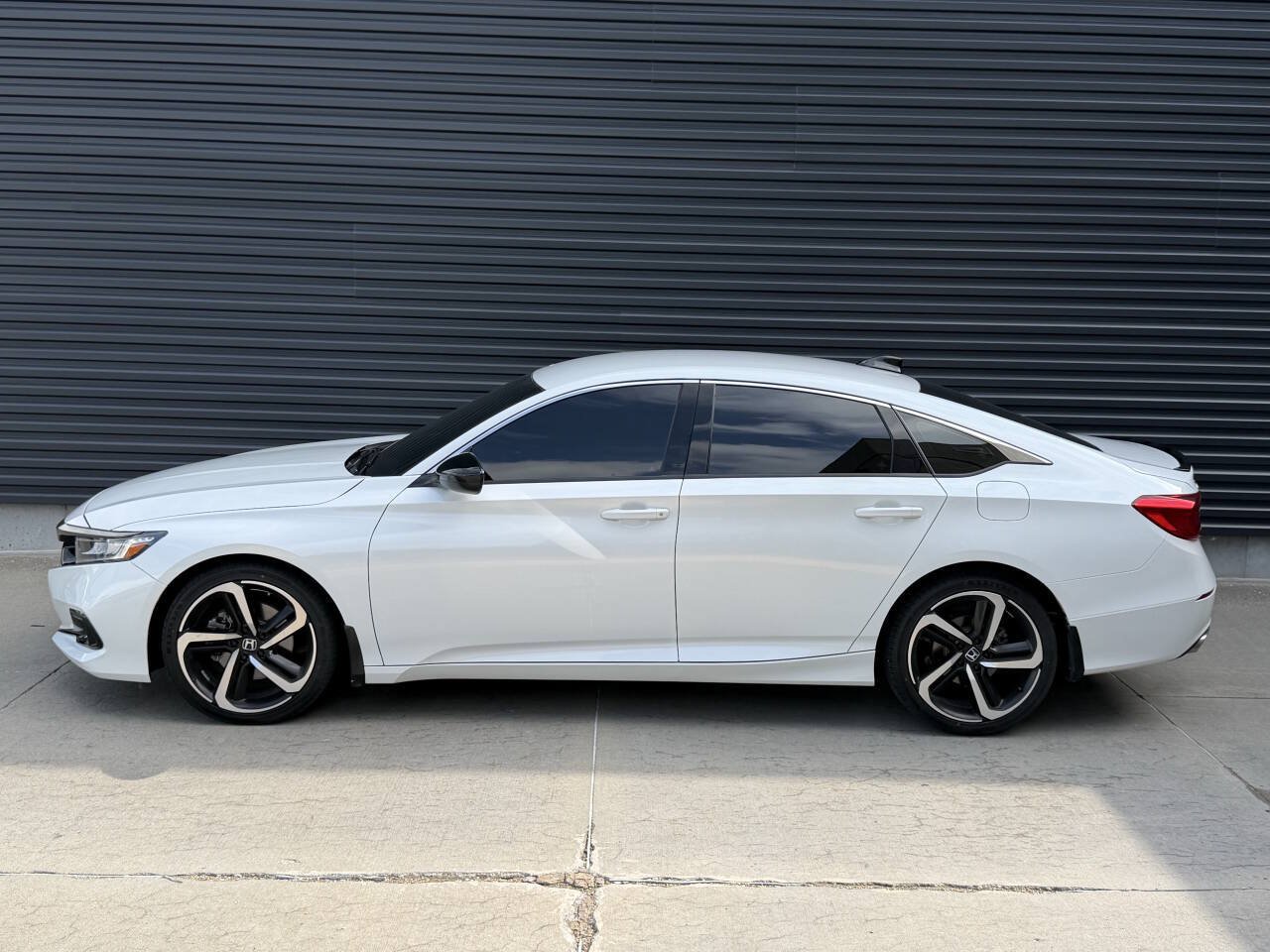 Used 2021 Honda Accord Sport image 9