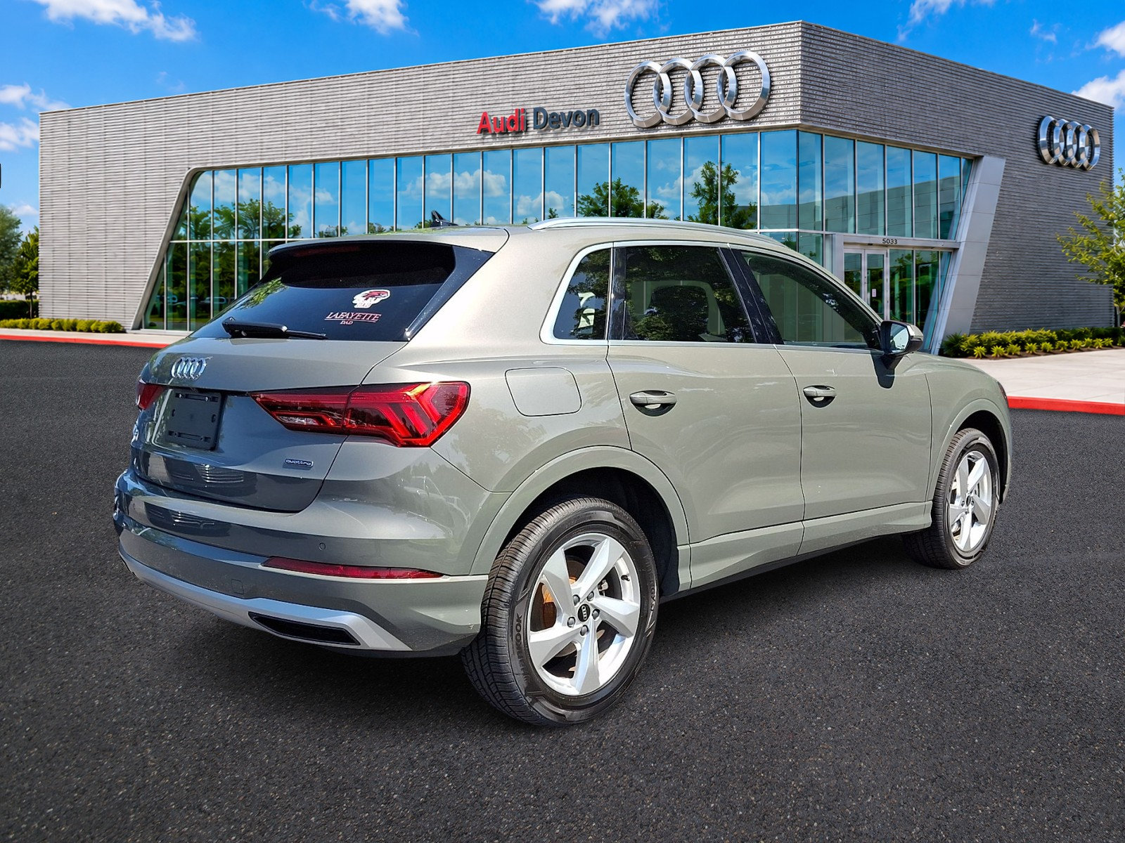 Used 2021 Audi Q3 2.0T Premium w/ Convenience Package AWD/4WD image 6