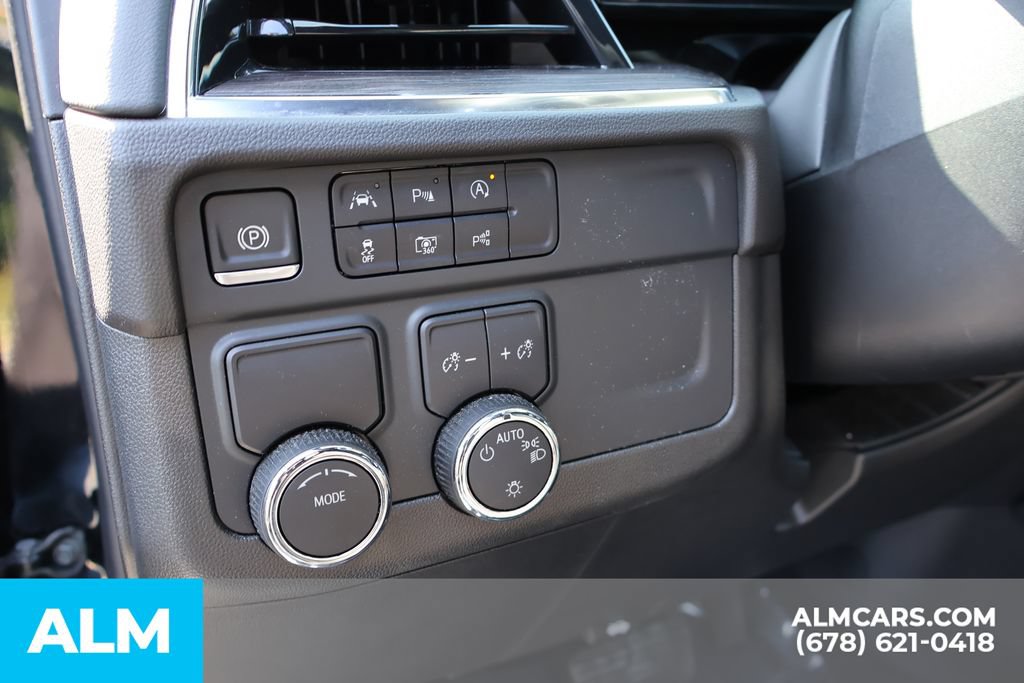 Used 2025 Chevrolet Tahoe LT RWD image 15