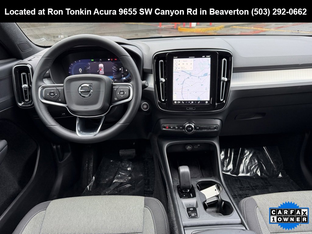 Used 2024 Volvo XC40 B5 Core image 31