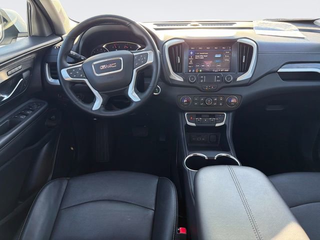 Used 2024 GMC Terrain SLT image 17