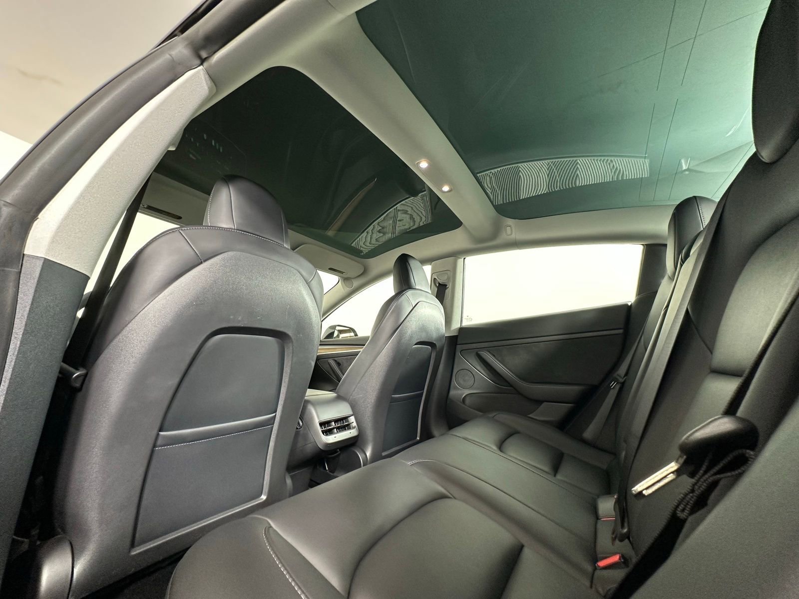 Used 2023 Tesla Model 3 Standard Range RWD image 6