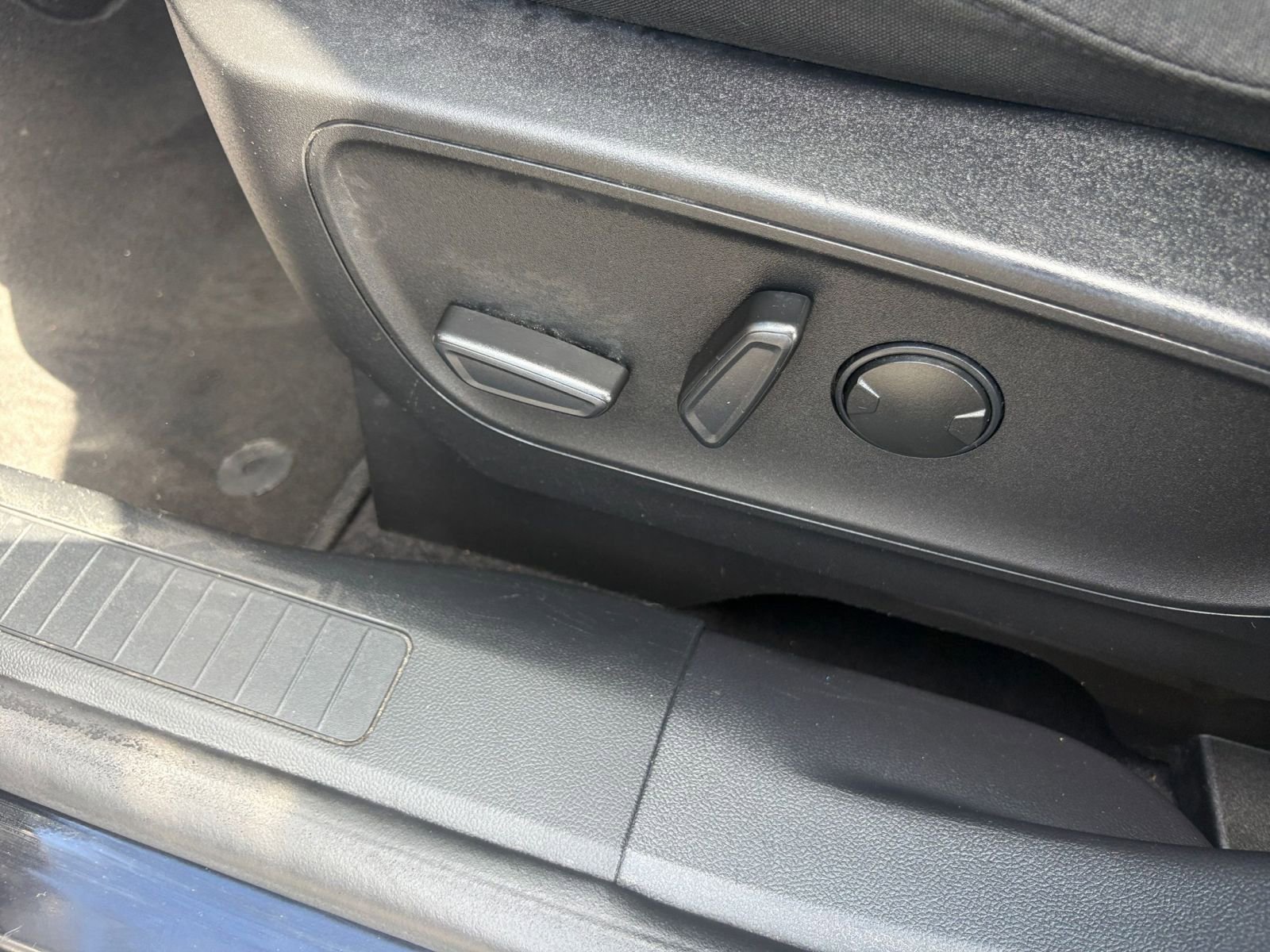 Used 2023 Ford Escape Active AWD/4WD image 22