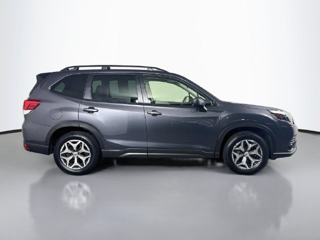 Certified 2024 Subaru Forester Premium AWD/4WD image 10