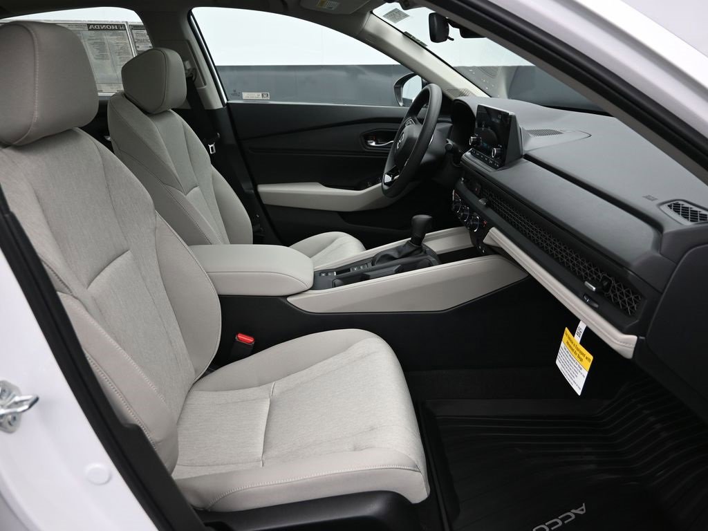 New 2025 Honda Accord SE image 38
