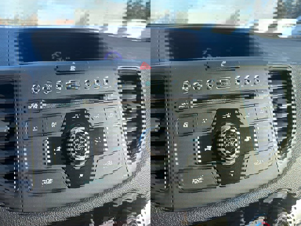 Used 2016 Honda CR-V SE image 25