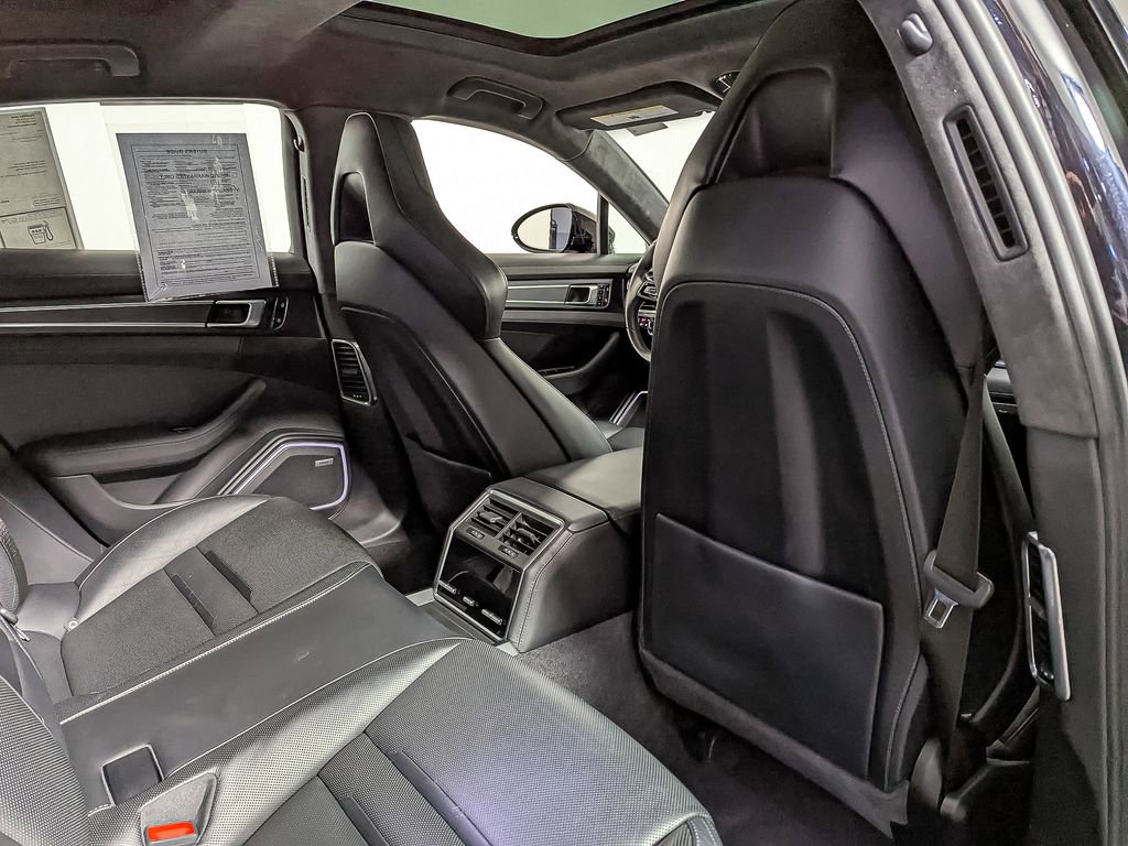 Used 2021 Porsche Panamera GTS image 44