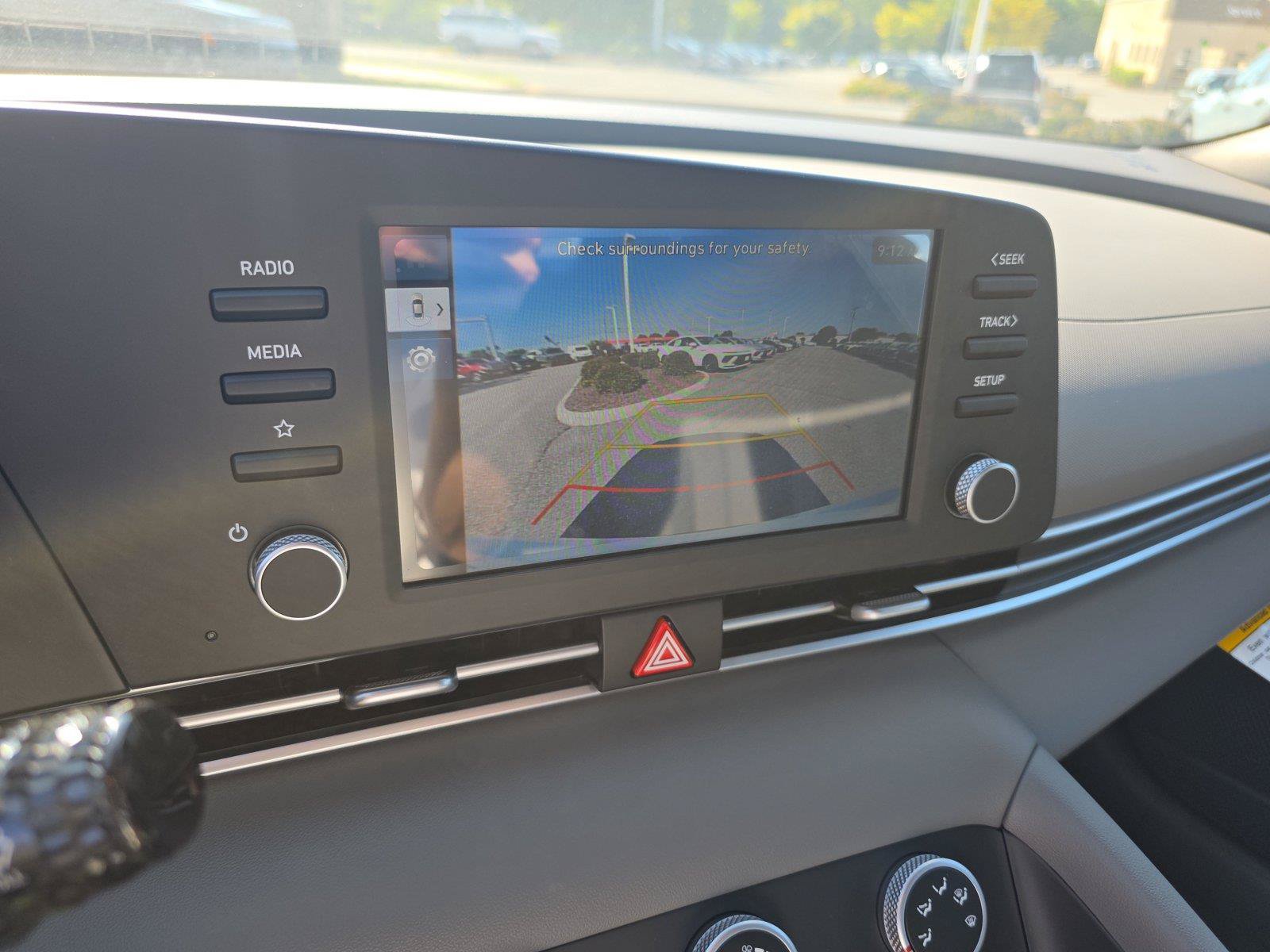New 2026 Hyundai Elantra SE FWD image 22