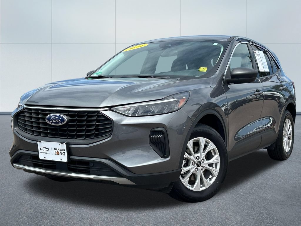 Used 2024 Ford Escape Active AWD/4WD image 1