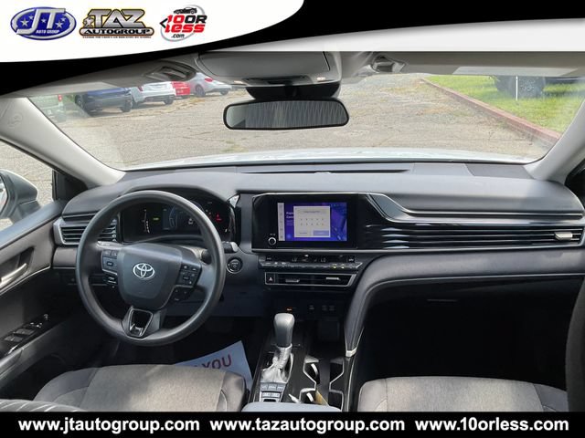 Used 2025 Toyota Camry LE FWD image 15