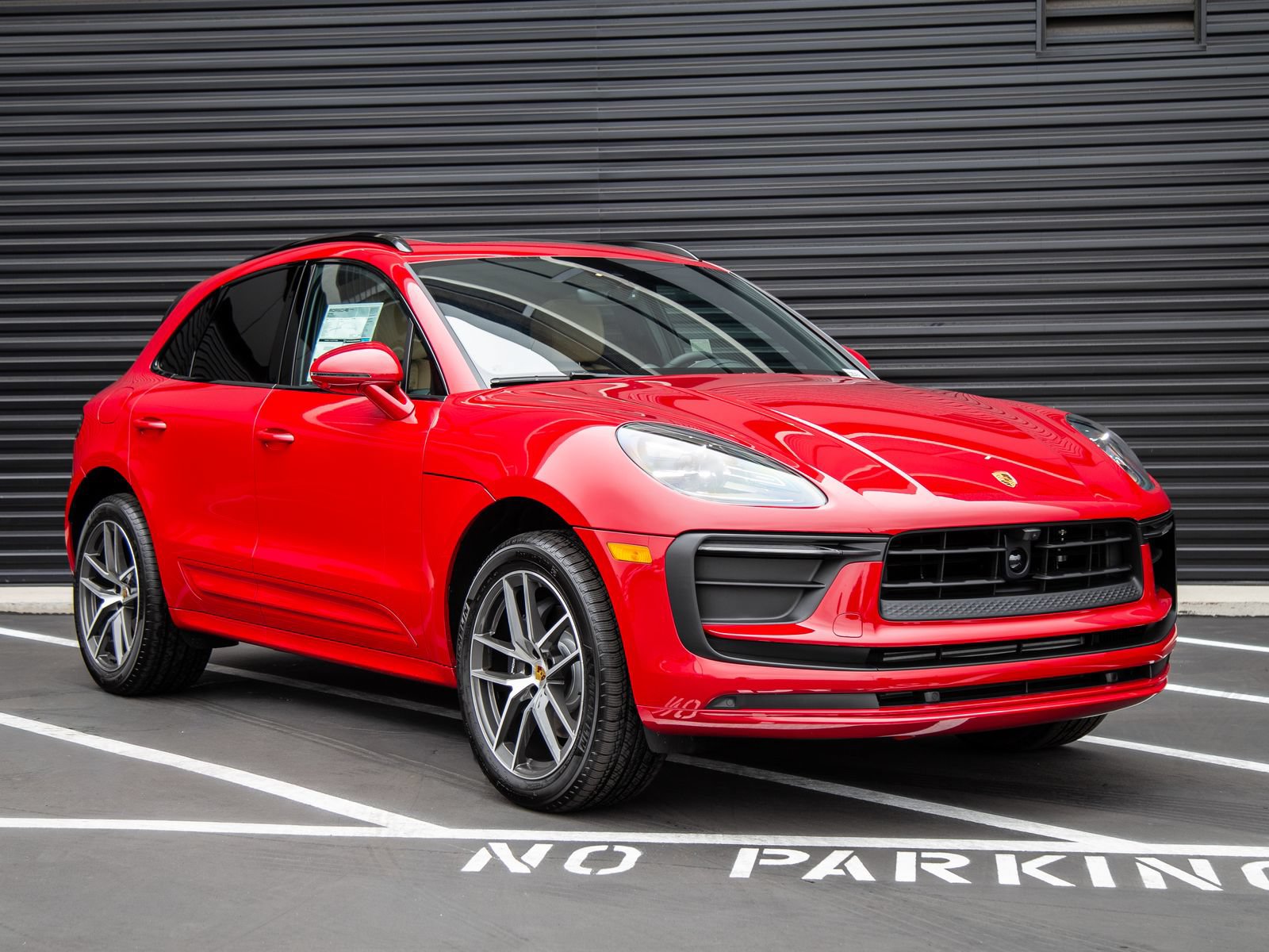 New 2026 Porsche Macan AWD/4WD image 9