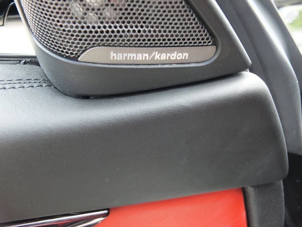 Used 2018 BMW M4 Coupe w/ Competition Package RWD image 4