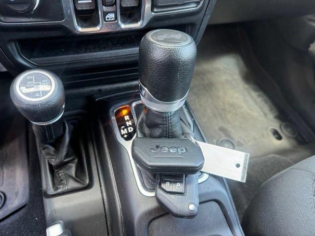Used 2023 Jeep Wrangler Unlimited w/ Cold Weather Group AWD/4WD image 23