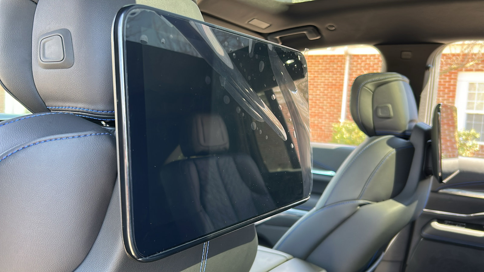 New 2025 Cadillac Escalade IQ Sport 1 w/ Smart Trailering package image 21