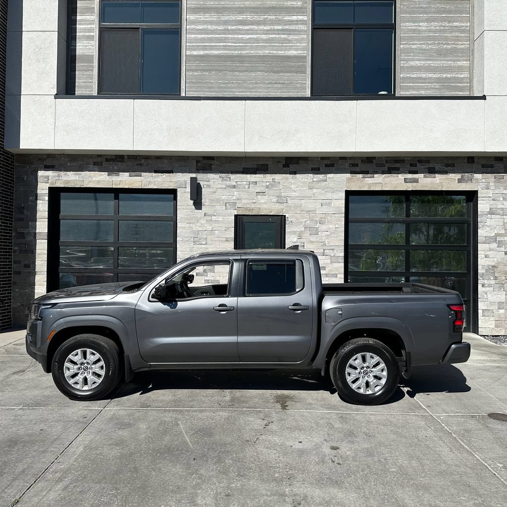 Used 2022 Nissan Frontier SV w/ Technology Package AWD/4WD image 6