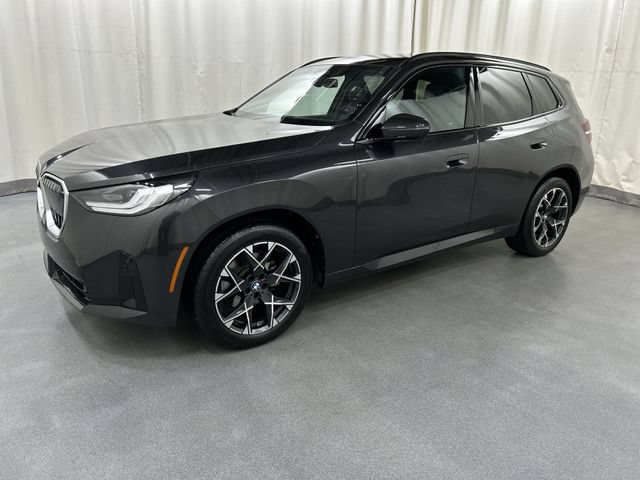 Used 2025 BMW X3 xDrive30i AWD/4WD image 2