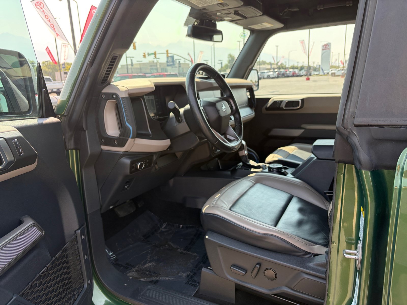 Used 2023 Ford Bronco Wildtrak AWD/4WD image 10