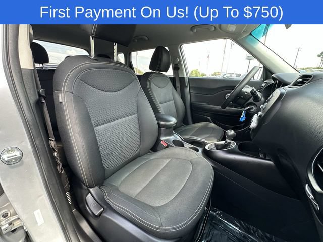 Used 2015 Kia Soul + FWD image 23