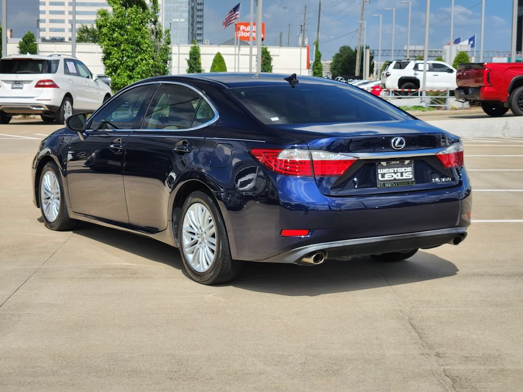 Used 2014 Lexus ES 350 w/ Luxury Package FWD image 5