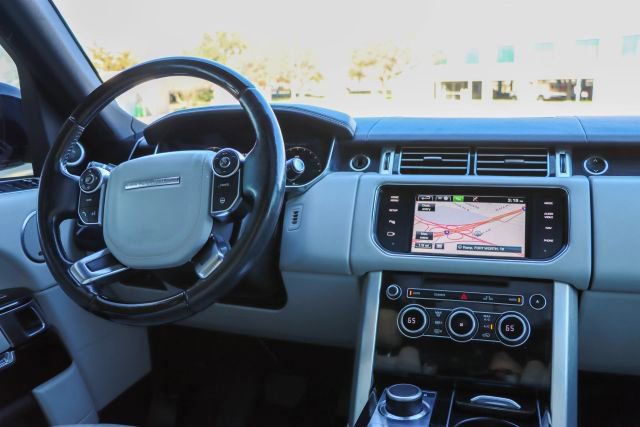 Used 2015 Land Rover Range Rover HSE image 39
