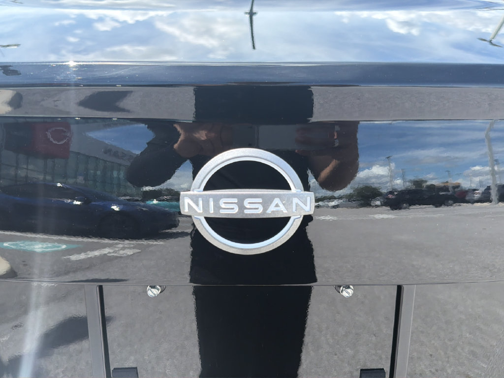 Certified 2025 Nissan Versa S w/ S Plus Package FWD image 16