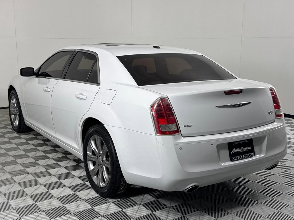 Used 2013 Chrysler 300 S image 7