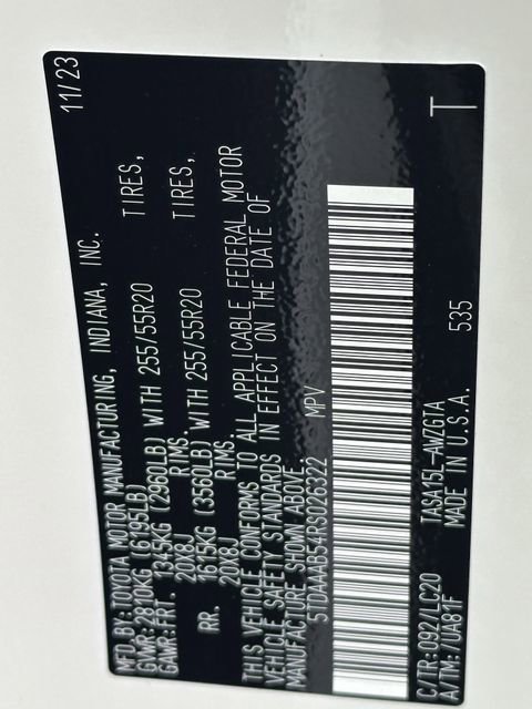 Used 2024 Toyota Grand Highlander Limited image 37