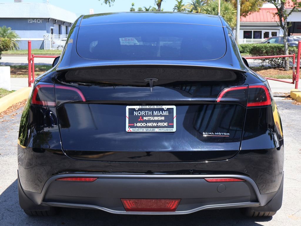 Used 2022 Tesla Model Y Performance image 12