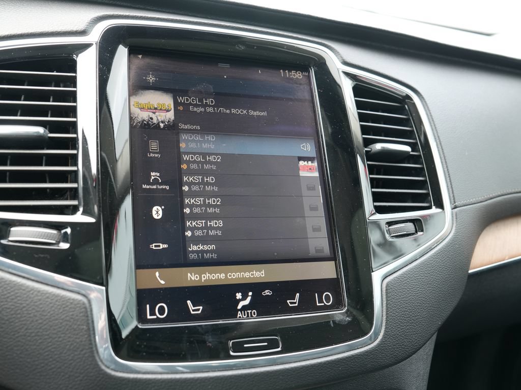 Used 2017 Volvo XC90 T8 Inscription w/ Luxury Package AWD/4WD image 32
