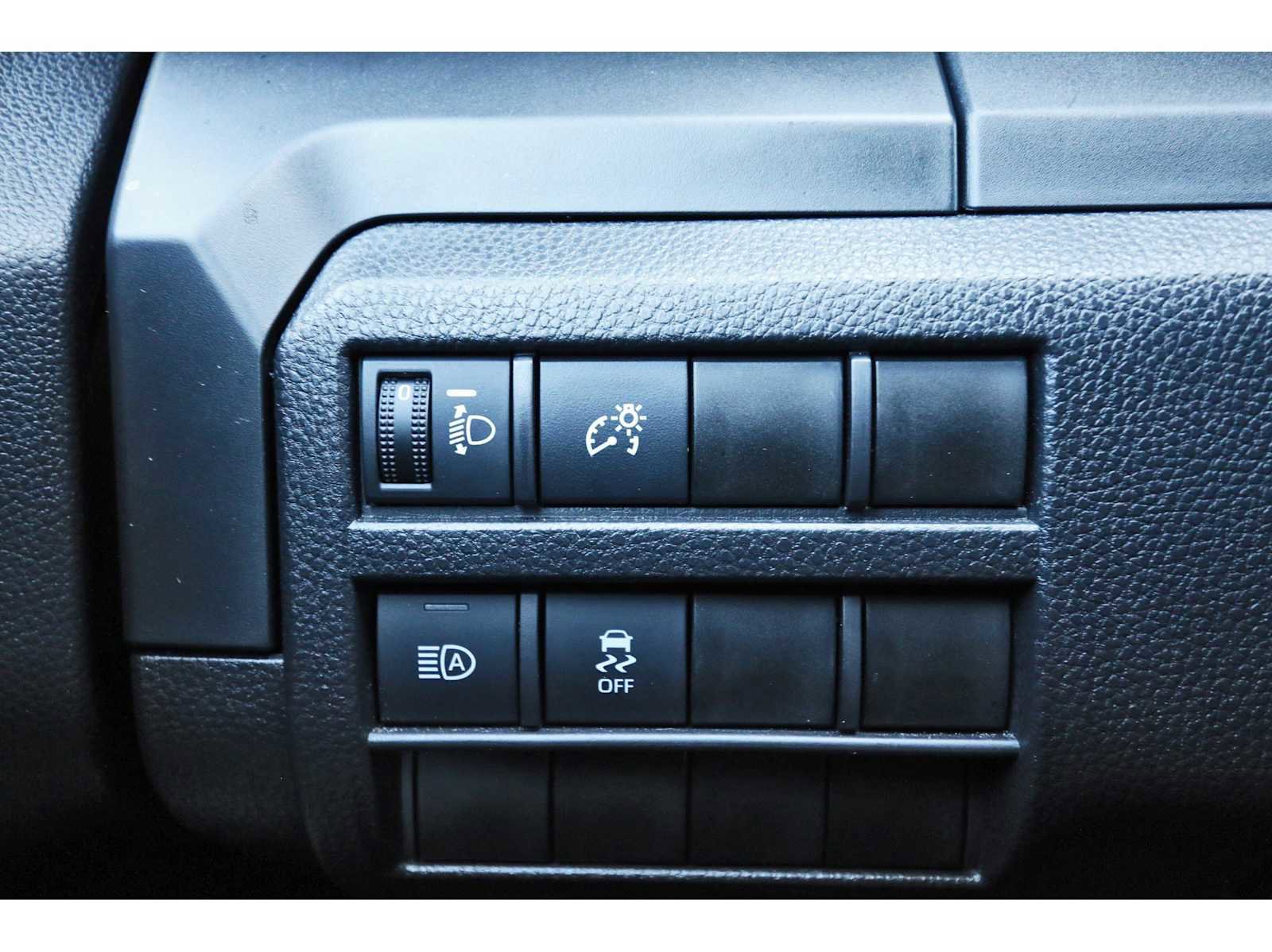 Used 2025 Toyota Tacoma SR image 19