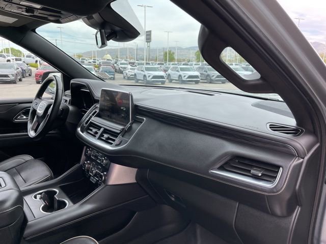Used 2023 GMC Yukon XL SLT w/ SLT Premium Package image 20