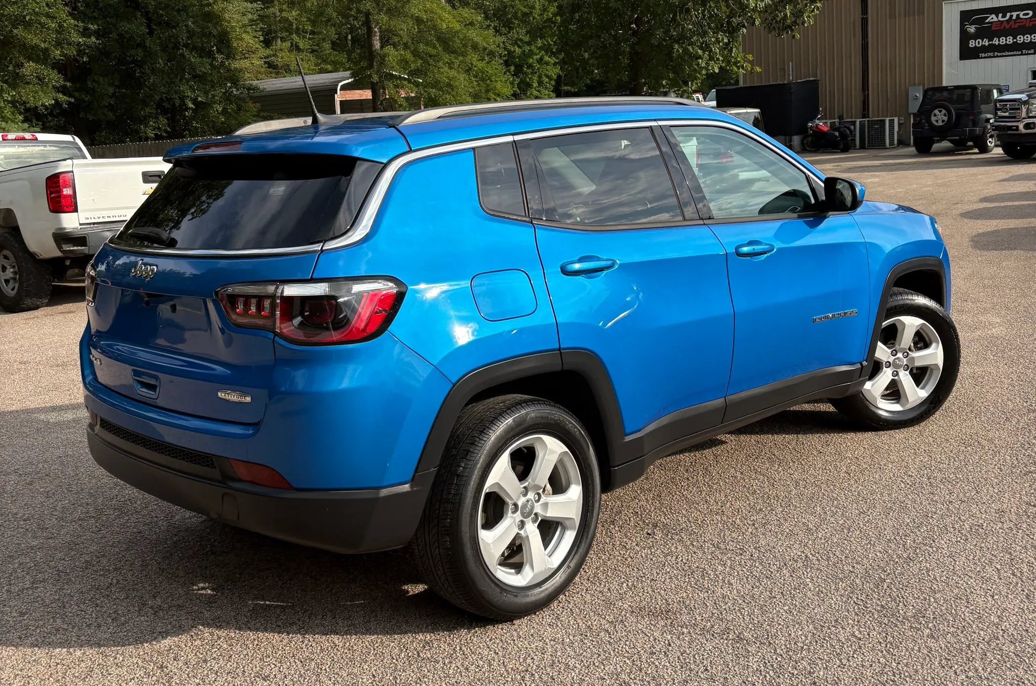 Used 2021 Jeep Compass Latitude w/ Sun and Sound Group AWD/4WD image 6