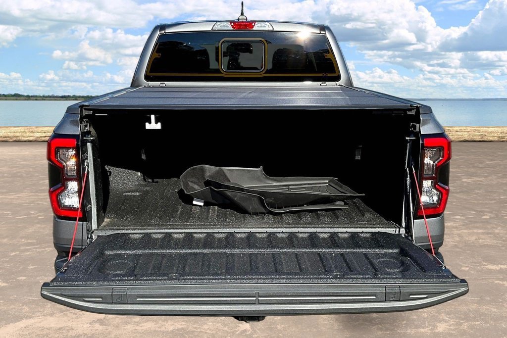 Certified 2024 Ford Ranger XLT w/ Trailer Tow Package RWD image 9